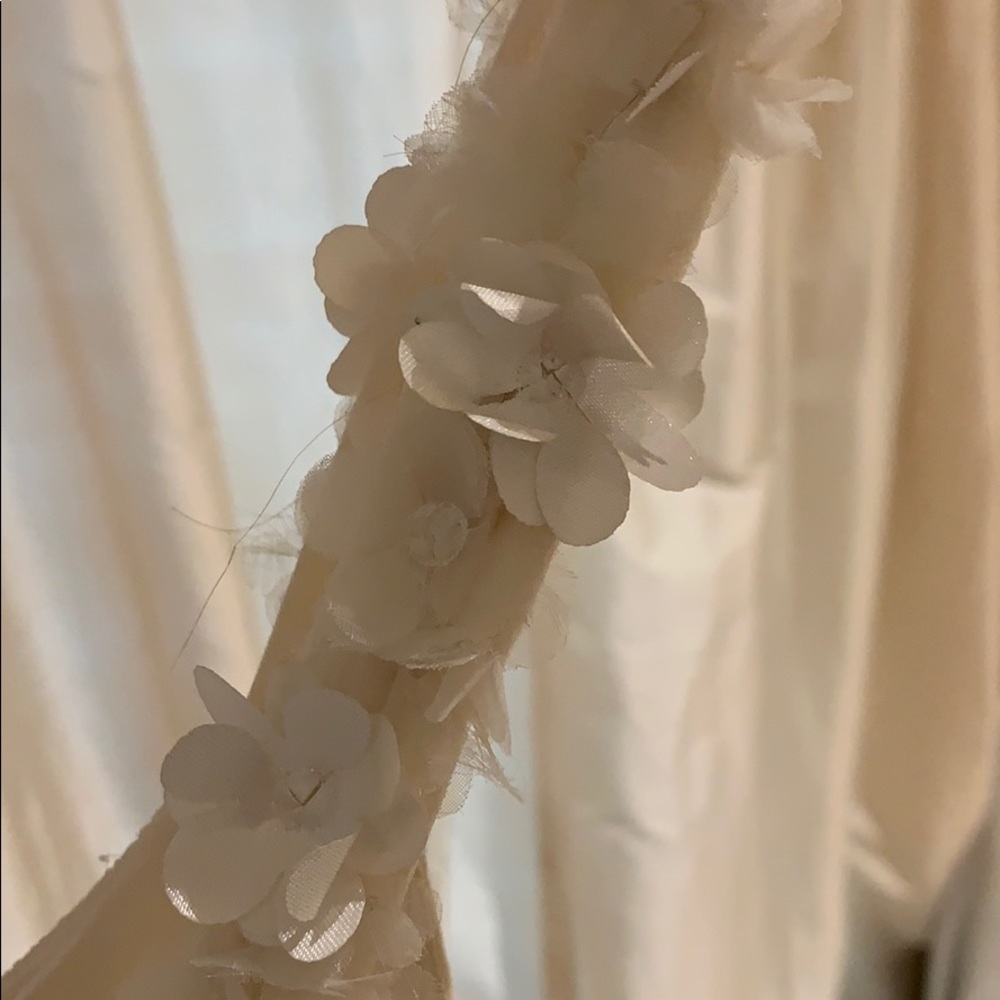 Dress - Picture 4 of 8